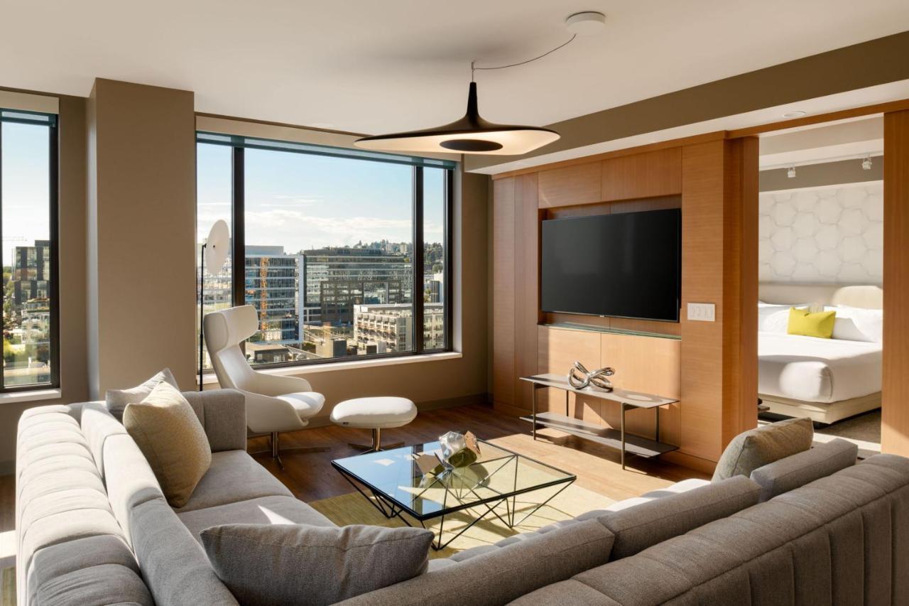 Astra Hotel, Seattle, A Tribute Portfolio Hotel By Marriott Exterior photo