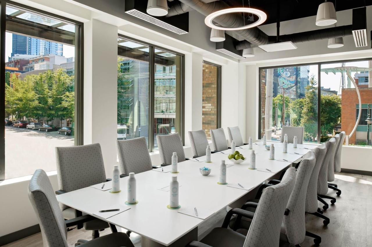 Astra Hotel, Seattle, A Tribute Portfolio Hotel By Marriott Exterior photo